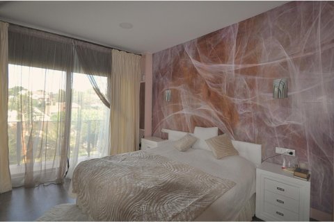 Сasa de 5 dormitorios en venta en Lloret de Mar, Gerona, Cataluña, Spain № 1361 - foto 27