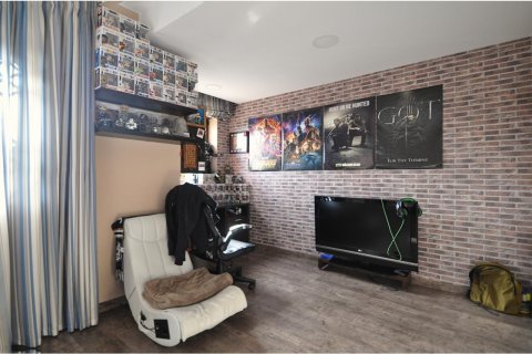 Сasa de 5 dormitorios en venta en Lloret de Mar, Gerona, Cataluña, Spain № 1361 - foto 25