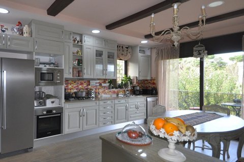 Сasa de 5 dormitorios en venta en Lloret de Mar, Gerona, Cataluña, Spain № 1361 - foto 12