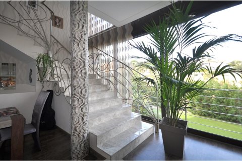 Сasa de 5 dormitorios en venta en Lloret de Mar, Gerona, Cataluña, Spain № 1361 - foto 11