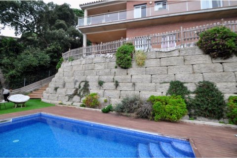 Купить дом в Льорет-де-Мар, Испания с 7 комнат, № 1363 - фото 17