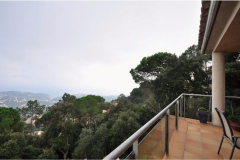 Купить дом в Льорет-де-Мар, Испания с 7 комнат, № 1363 - фото 4