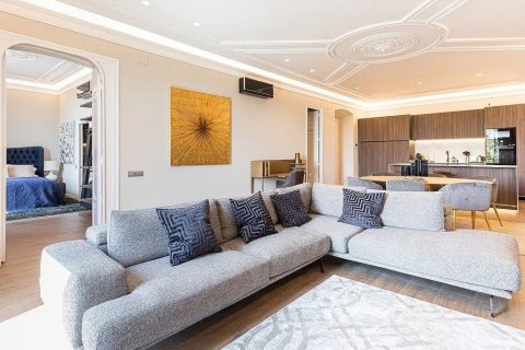 Квартира с 2 спальнями в Барселоне, Каталония, Испания № 1364