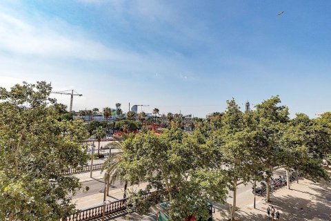 Apartamento de 2 dormitorios en venta en Barcelona, Cataluña, Spain № 1364 - foto 15