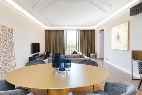 Apartamento de 2 dormitorios en venta en Barcelona, Cataluña, Spain № 1364 - foto 5