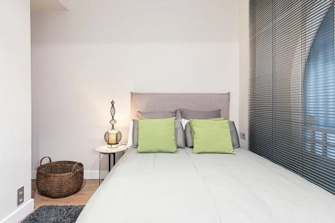 Apartamento de 2 dormitorios en venta en Barcelona, Cataluña, Spain № 1364 - foto 23