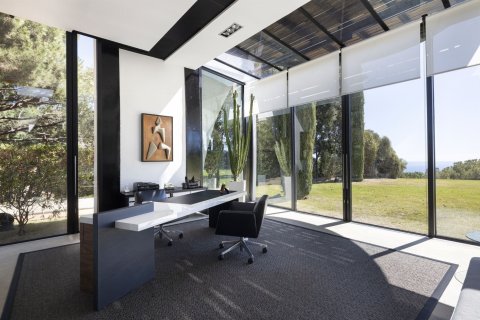 Купить квартиру в Сан-Андреу-де-Льяванерес, Испания с 8 комнат, № 1367 - фото 13