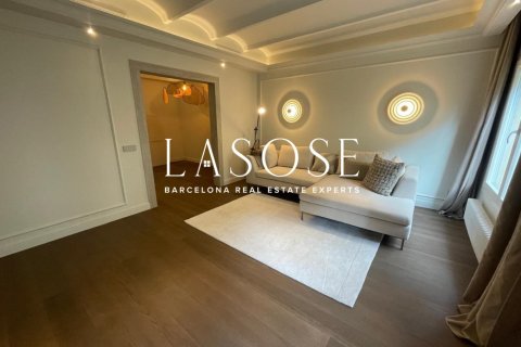 Купить квартиру в Эшампле, Испания с 3 спальни, 147м², № 2467 - фото 15