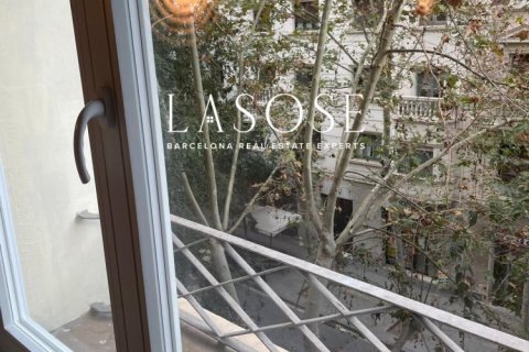 Купить квартиру в Эшампле, Испания с 3 спальни, 147м², № 2467 - фото 14