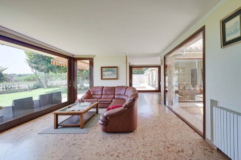 Купить дом в Бланес, Испания с 5 спален, 654м², № 2470 - фото 30