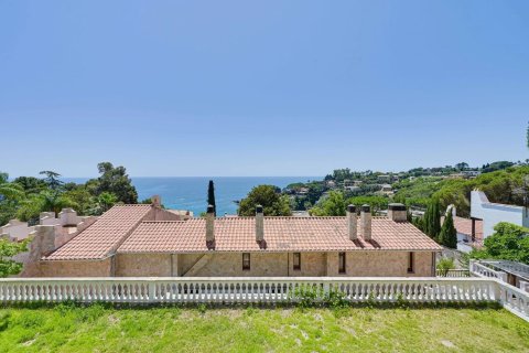 Купить дом в Бланес, Испания с 5 спален, 654м², № 2470 - фото 23