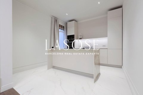 Купить квартиру в Эшампле, Испания с 4 спальни, 200м², № 2466 - фото 9