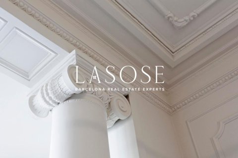 Купить квартиру в Эшампле, Испания с 4 спальни, 200м², № 2466 - фото 12