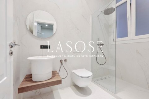 Купить квартиру в Эшампле, Испания с 4 спальни, 200м², № 2466 - фото 24