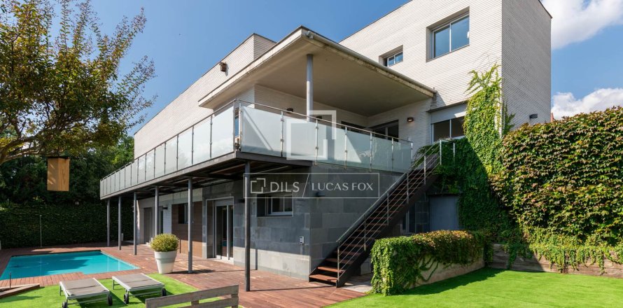 5 chambres villa à vendre à Sant Cugat Del Valles, Barcelona, Catalonia, Spain № 4166