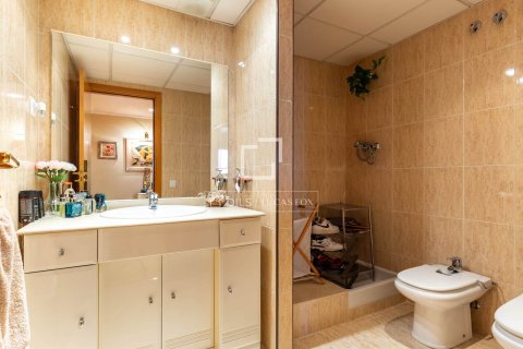 5 chambres penthouse à vendre à Sant Just Desvern, Barcelona, Catalonia, Spain № 4172 - photo 26