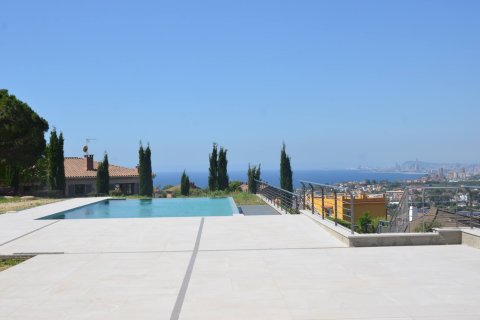 Купить виллу в Тейя, Испания с 7 спален, 880м², № 1085 - фото 2