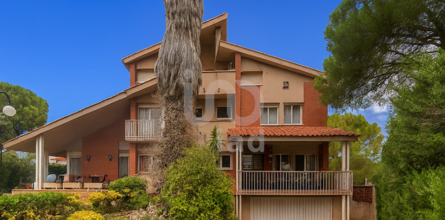 Дом с 6 спальнями в Таррагоне, Каталония, Испания № 2807