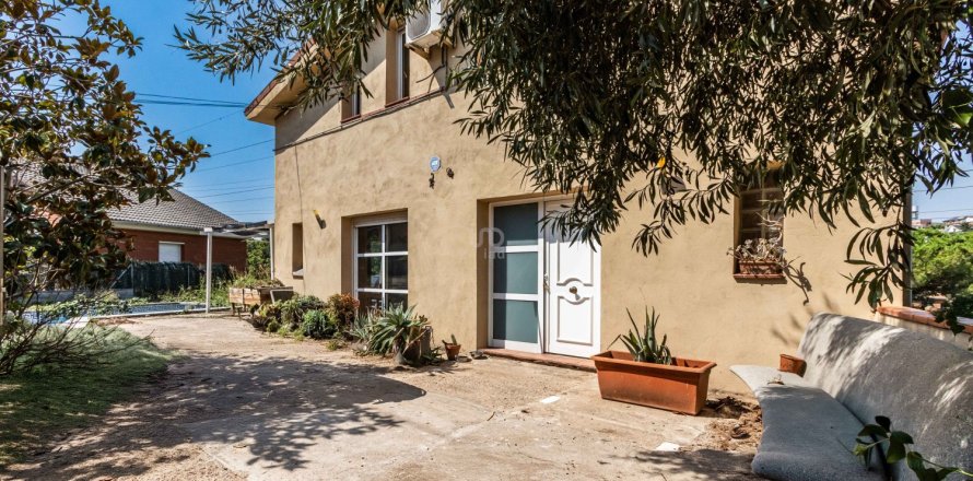 Таунхаус с 5 спальнями в Барселоне, Каталония, Испания № 2803