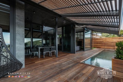Купить виллу в Льорет-де-Мар, Испания с 6 спален, 561м², № 991 - фото 16