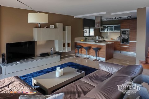 Купить виллу в Льорет-де-Мар, Испания с 5 спален, 350м², № 992 - фото 5