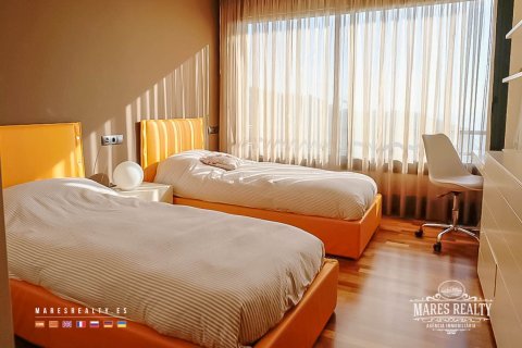 Купить виллу в Льорет-де-Мар, Испания с 5 спален, 350м², № 992 - фото 18