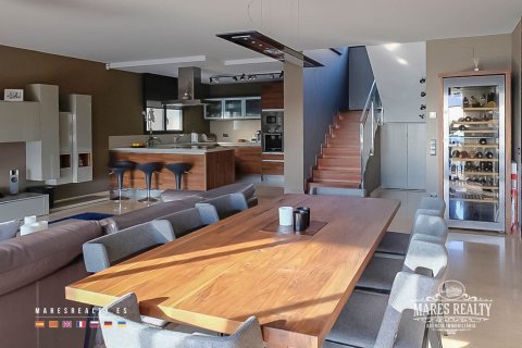 Купить виллу в Льорет-де-Мар, Испания с 5 спален, 350м², № 992 - фото 7