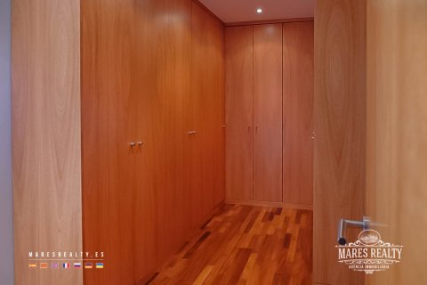 Купить виллу в Льорет-де-Мар, Испания с 5 спален, 350м², № 992 - фото 15