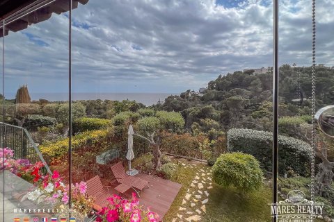 Купить виллу в Тосса-де-Мар, Испания с 4 спальни, 215м², № 994 - фото 6