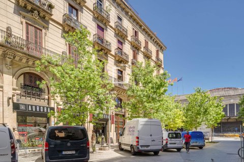 2 bedrooms apartment for sale in Barcelona, Catalonia, Spain № 7141 - photo 4
