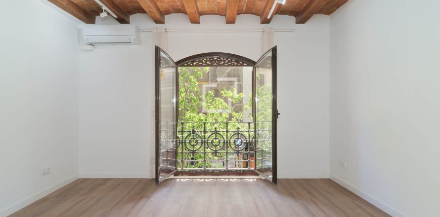 2 bedrooms apartment for sale in Barcelona, Catalonia, Spain № 7141