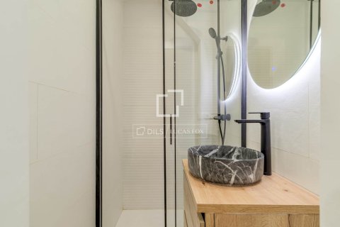 2 bedrooms apartment for sale in Barcelona, Catalonia, Spain № 7141 - photo 16