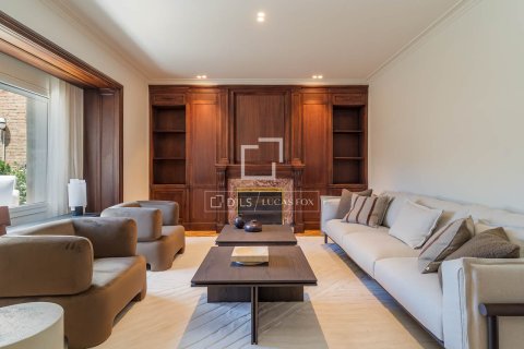 5 bedrooms penthouse for sale in Barcelona, Catalonia, Spain № 7145 - photo 29