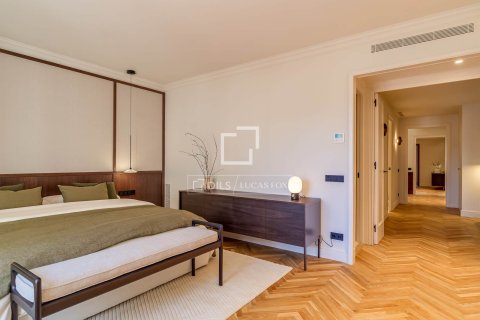 5 bedrooms penthouse for sale in Barcelona, Catalonia, Spain № 7145 - photo 10