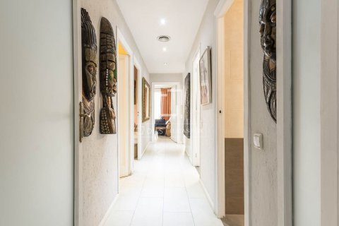Купить квартиру в Барселона, Испания с 4 спальни, 133м², № 7143 - фото 18