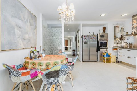 Купить квартиру в Барселона, Испания с 4 спальни, 133м², № 7143 - фото 22