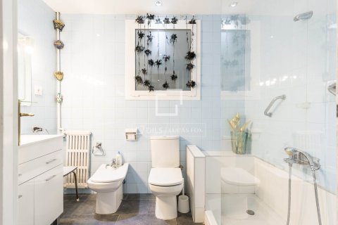 Купить квартиру в Барселона, Испания с 4 спальни, 133м², № 7143 - фото 6