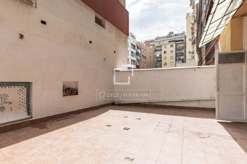 Купить квартиру в Барселона, Испания с 4 спальни, 133м², № 7143 - фото 2