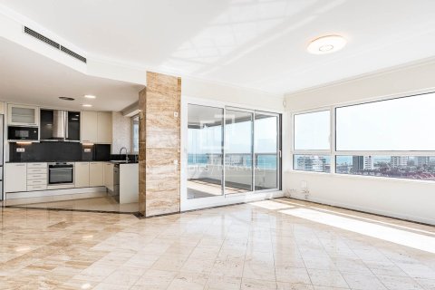 3 bedrooms apartment for sale in Barcelona, Catalonia, Spain № 7142 - photo 2