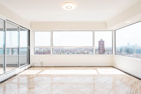 3 bedrooms apartment for sale in Barcelona, Catalonia, Spain № 7142 - photo 6