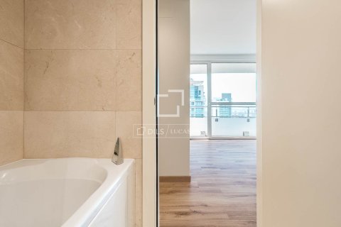 3 bedrooms apartment for sale in Barcelona, Catalonia, Spain № 7142 - photo 9