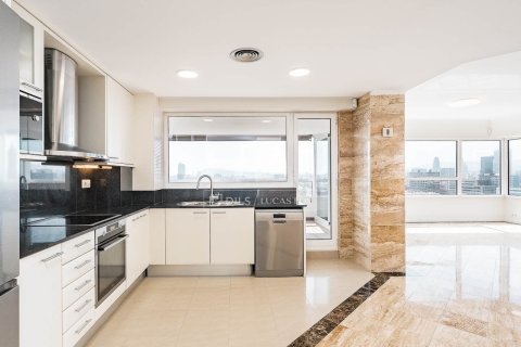 3 bedrooms apartment for sale in Barcelona, Catalonia, Spain № 7142 - photo 25