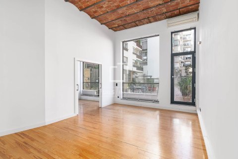 3 bedrooms apartment for sale in Barcelona, Catalonia, Spain № 7144 - photo 8