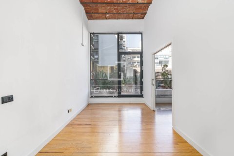 3 bedrooms apartment for sale in Barcelona, Catalonia, Spain № 7144 - photo 4