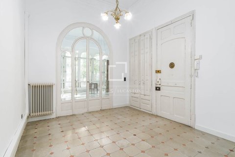 3 bedrooms apartment for sale in Barcelona, Catalonia, Spain № 7144 - photo 21