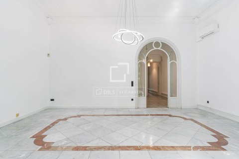 3 bedrooms apartment for sale in Barcelona, Catalonia, Spain № 7144 - photo 24