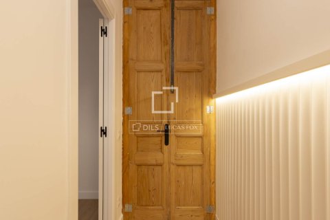 3 bedrooms apartment for sale in Barcelona, Catalonia, Spain № 7140 - photo 4