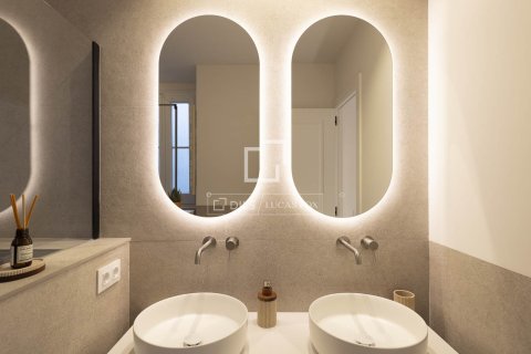 3 bedrooms apartment for sale in Barcelona, Catalonia, Spain № 7140 - photo 13