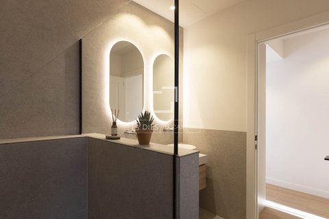 3 bedrooms apartment for sale in Barcelona, Catalonia, Spain № 7140 - photo 5