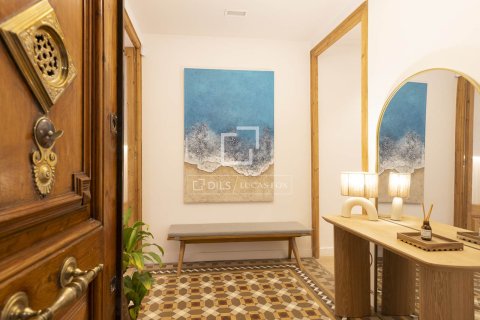 3 bedrooms apartment for sale in Barcelona, Catalonia, Spain № 7140 - photo 8
